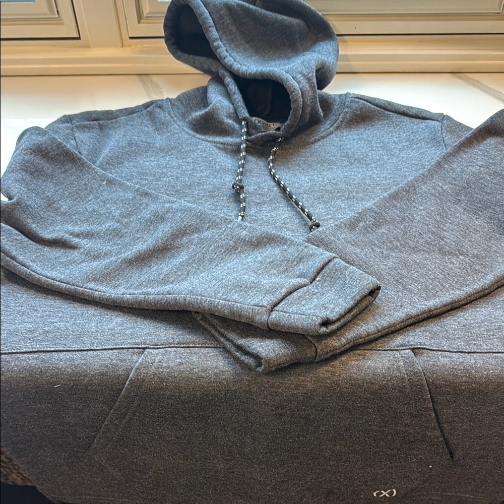 2xist Gray Pullover Hoodie Sweatshirt